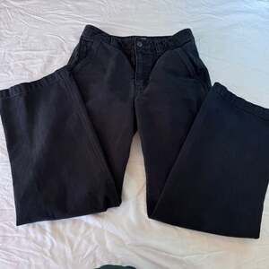 TNA Greenwich Carpenter High Rise Pocket Straight Leg Pants In Black 0